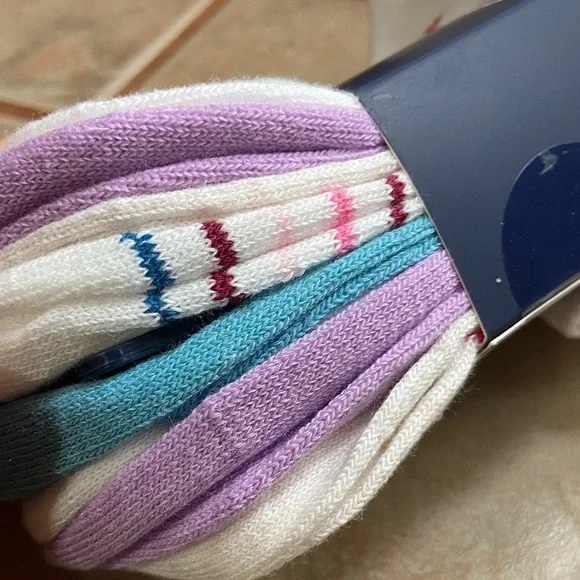 5 for $25 GAP Kids White and Purple Low Cut Socks - Picture 4 of 5
